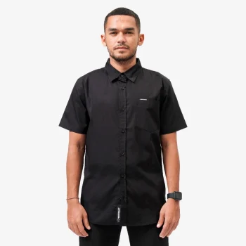 KEMEJA POLOS PRIA LENGAN PENDEK HITAM FRIDAY KILLER | REZETTA BLACK SS